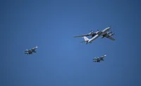 Ту-95 с истребителями