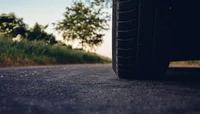 Колесо на закатной дороге