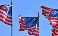 Развевающиеся флаги США