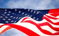 Развевающийся американский флаг